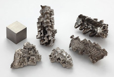 appearance of bismuth